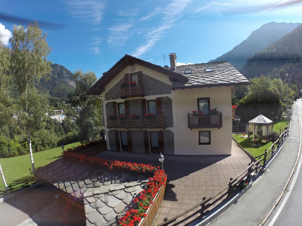 Hotel Stella Del Nord Courmayeur Esterno foto