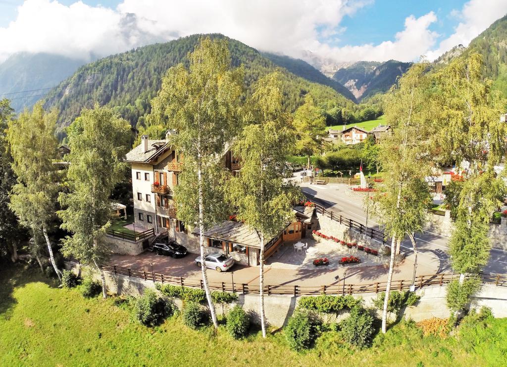 Hotel Stella Del Nord Courmayeur Esterno foto