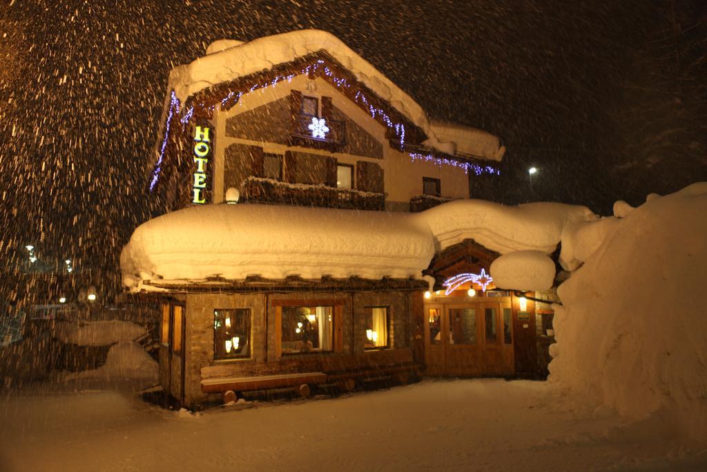 Hotel Stella Del Nord Courmayeur Esterno foto