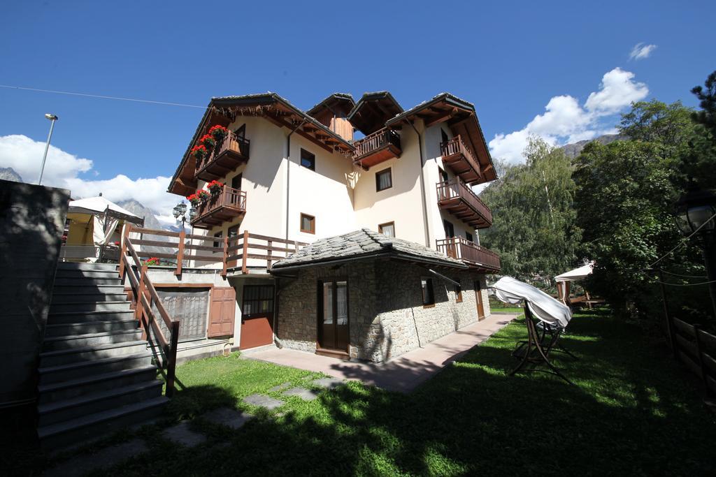 Hotel Stella Del Nord Courmayeur Esterno foto