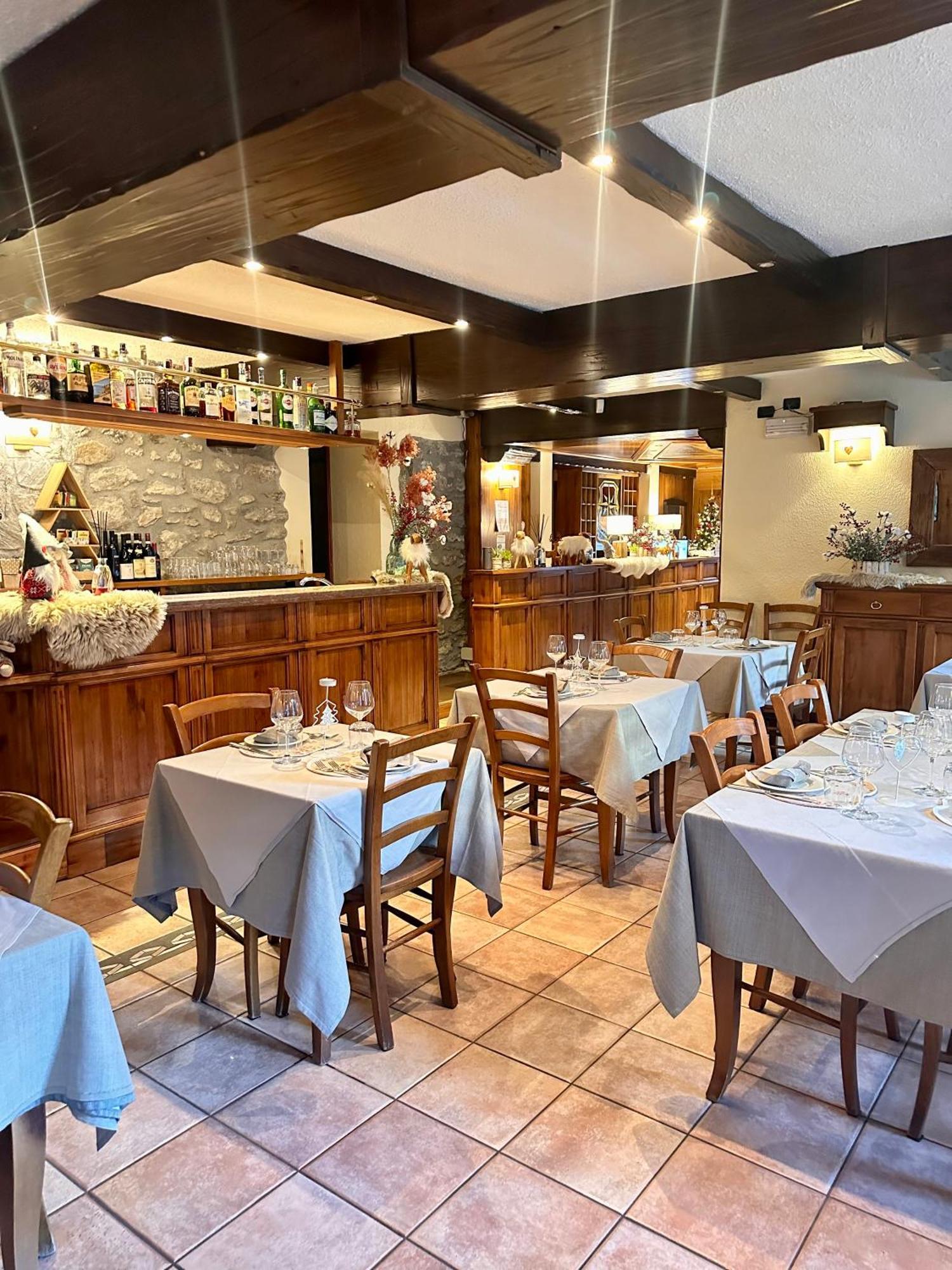 Hotel Stella Del Nord Courmayeur Esterno foto