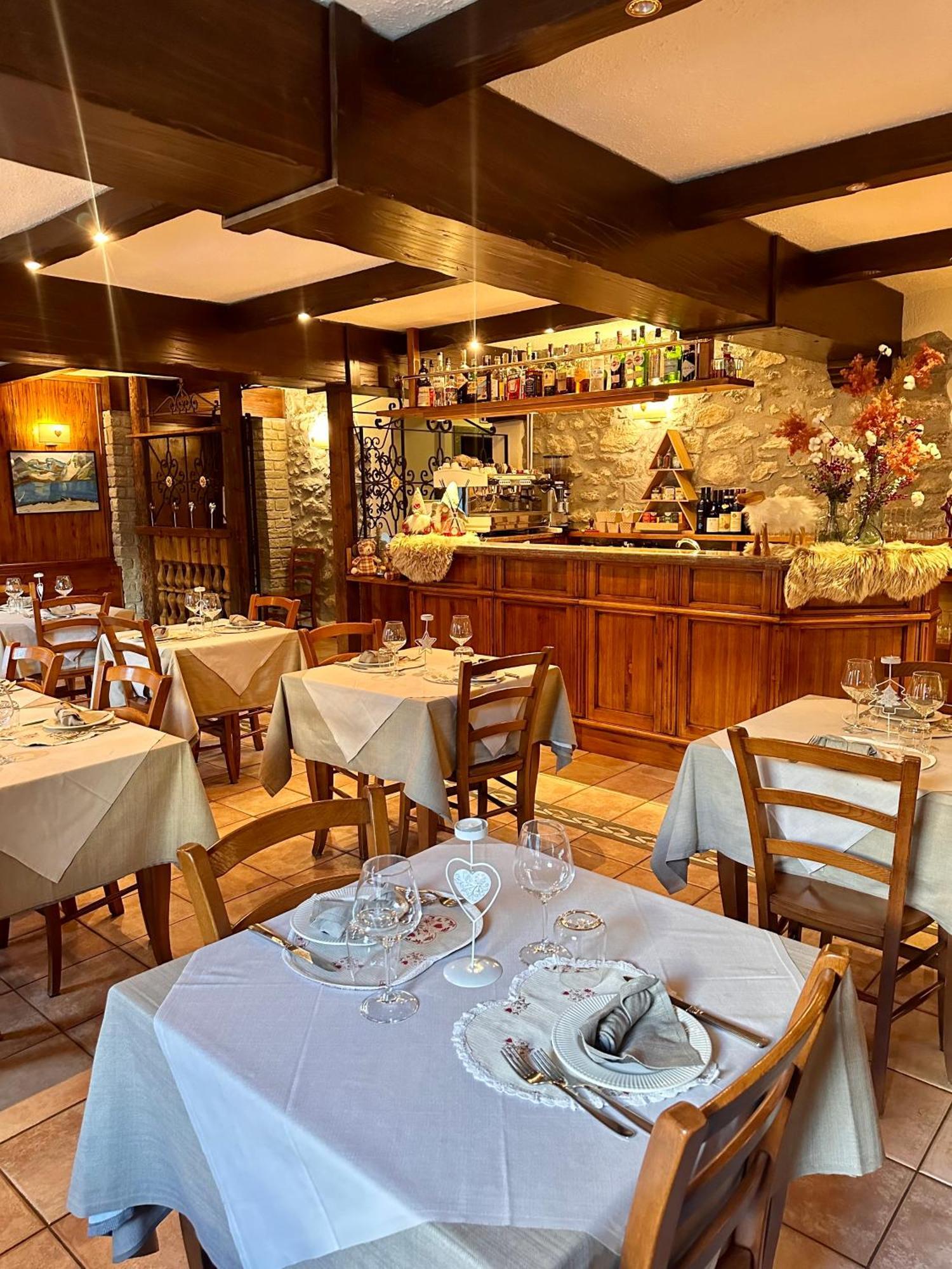 Hotel Stella Del Nord Courmayeur Esterno foto