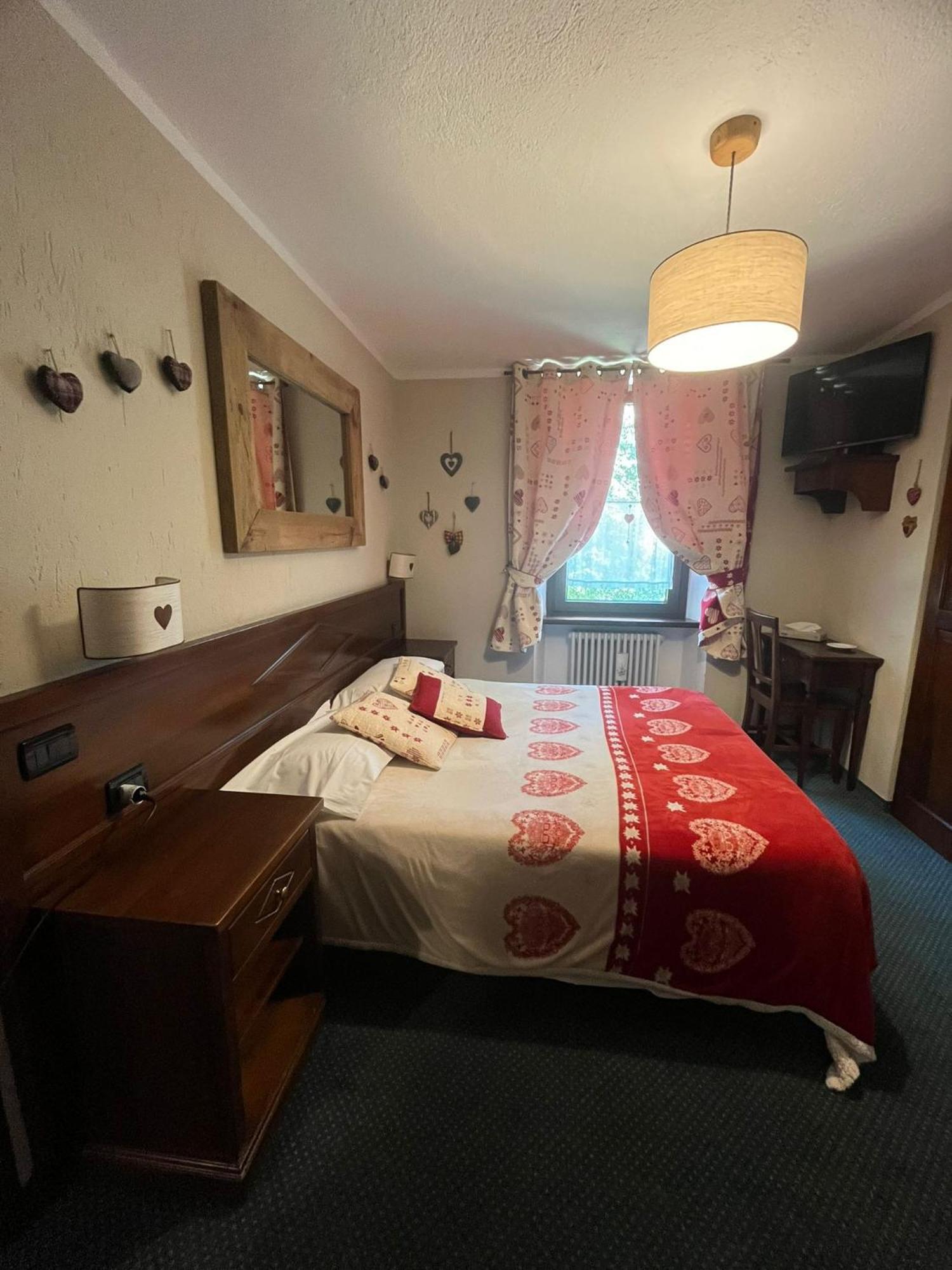 Hotel Stella Del Nord Courmayeur Esterno foto