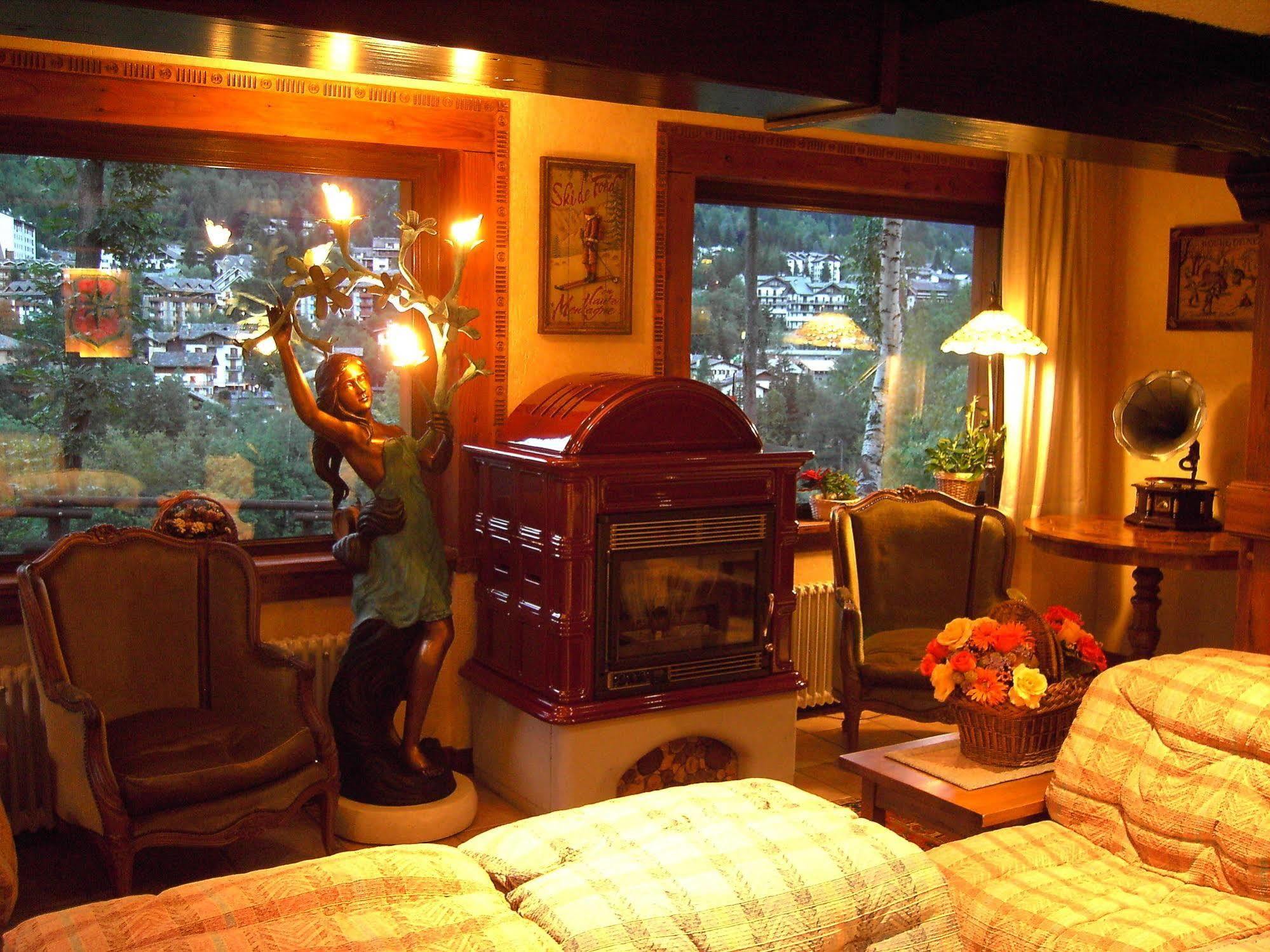 Hotel Stella Del Nord Courmayeur Esterno foto