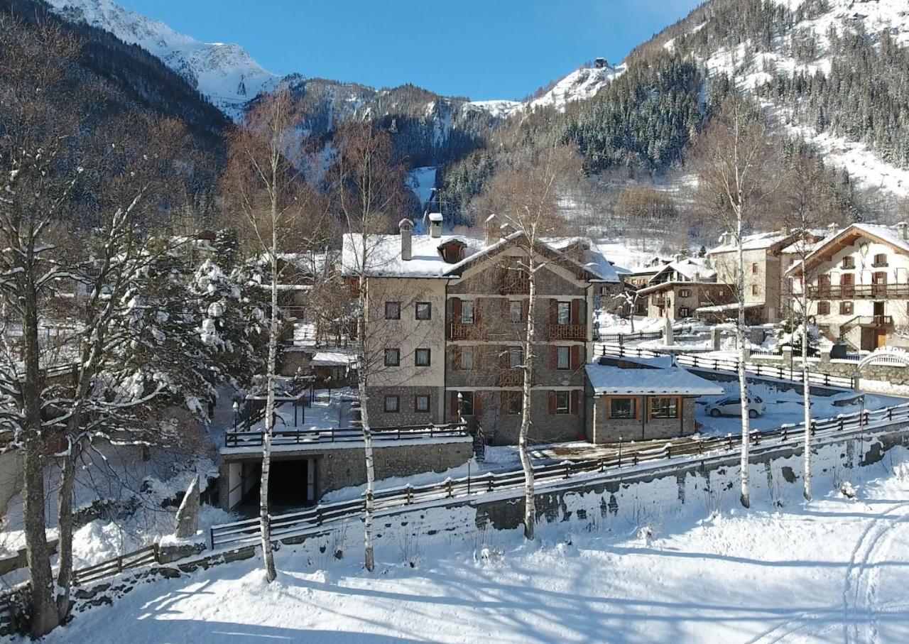 Hotel Stella Del Nord Courmayeur Esterno foto