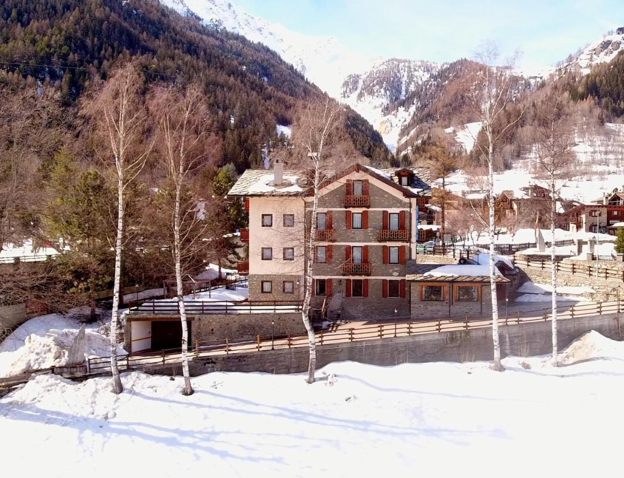 Hotel Stella Del Nord Courmayeur Esterno foto